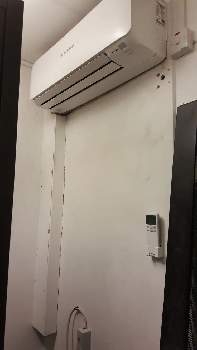 wall mounted server room aircon installed london