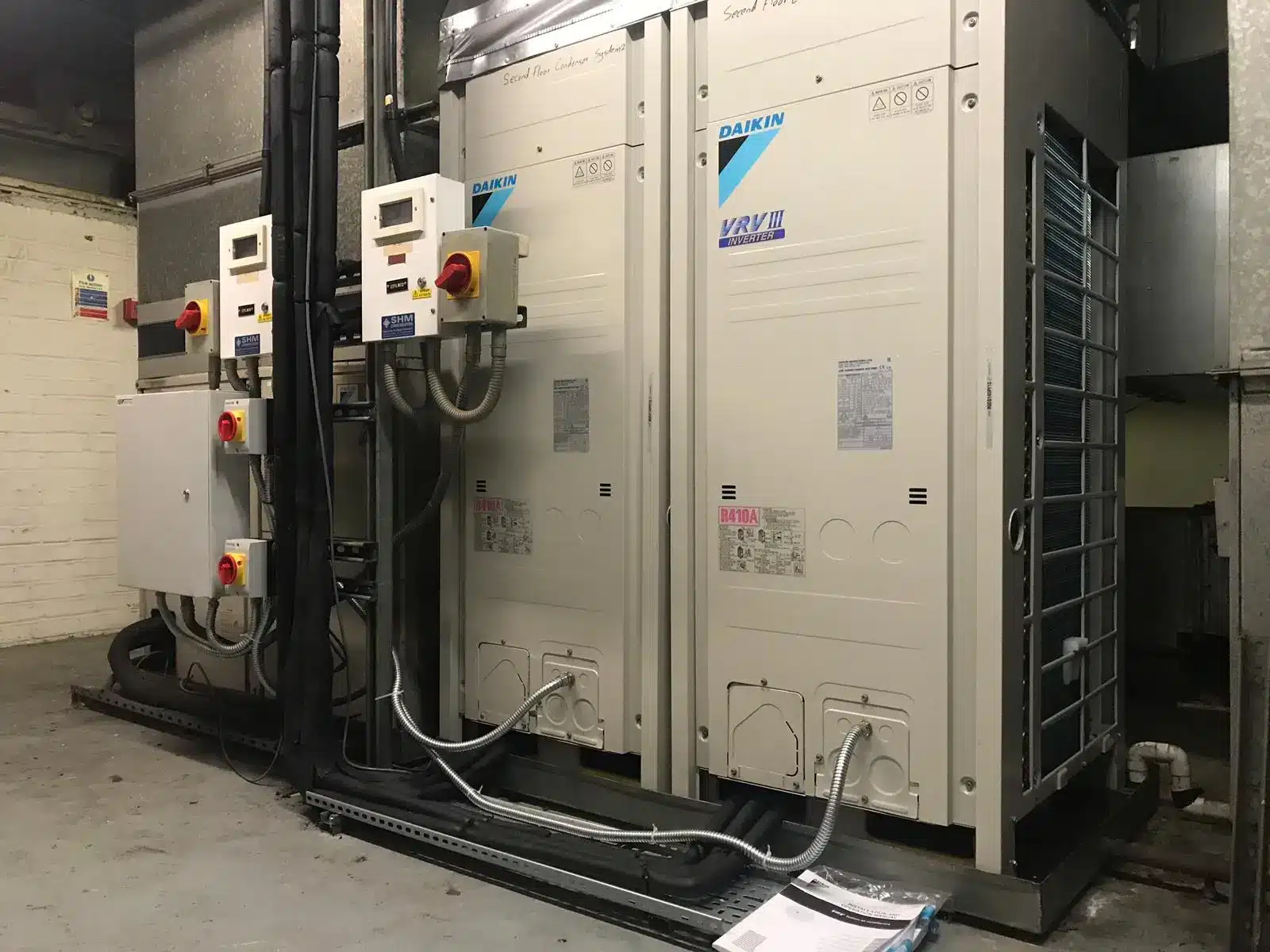 daikin vrv installation in knightsbridge