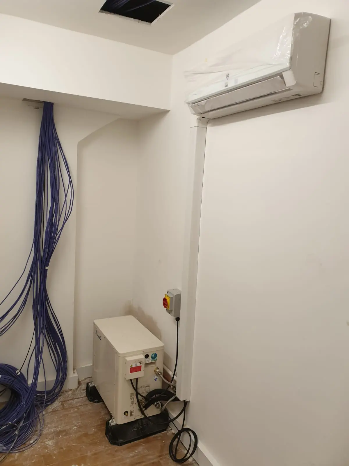 water cooled wall mounted air con installation london