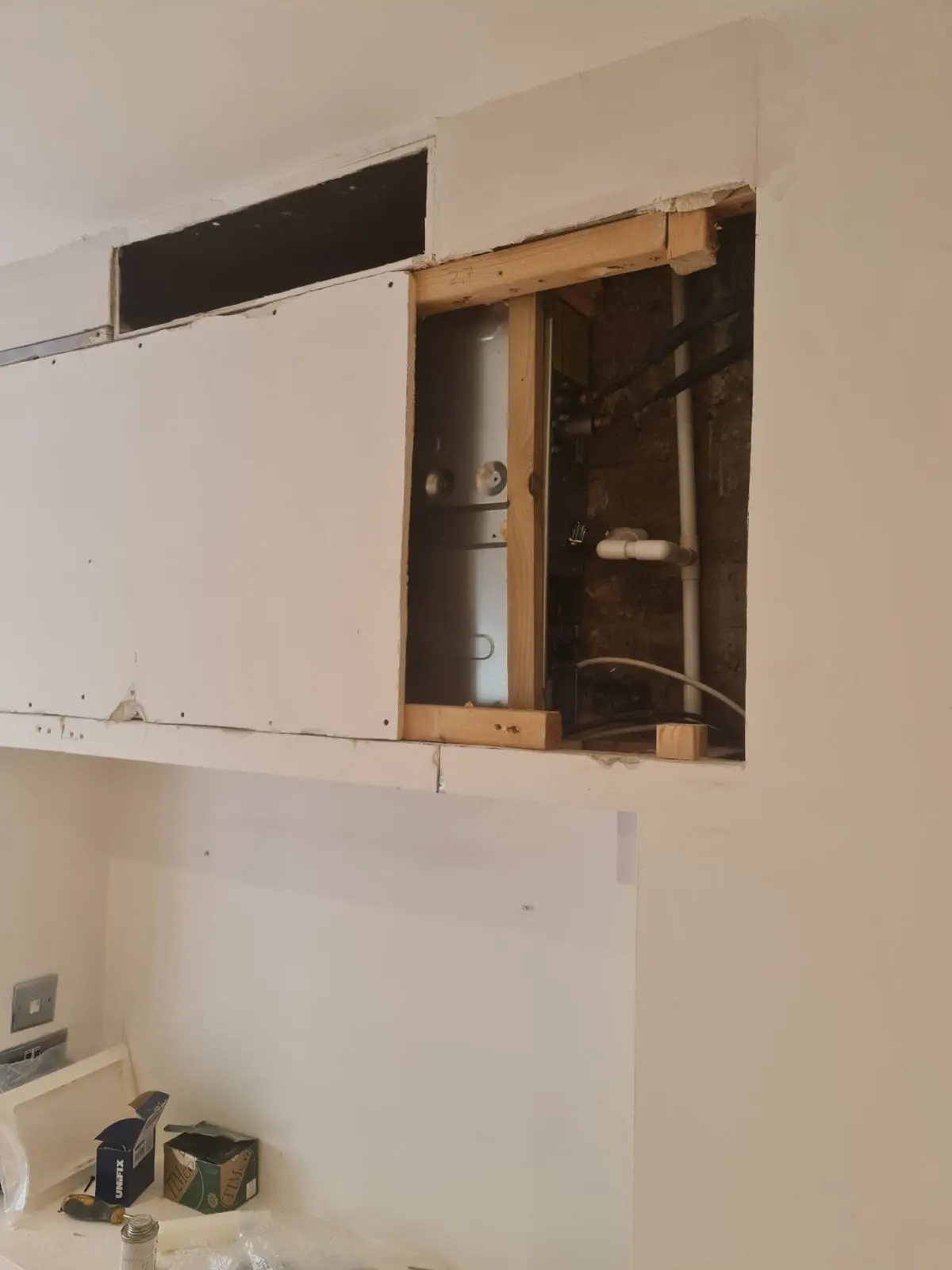 vertical air conditioning unit chassis type installtion london