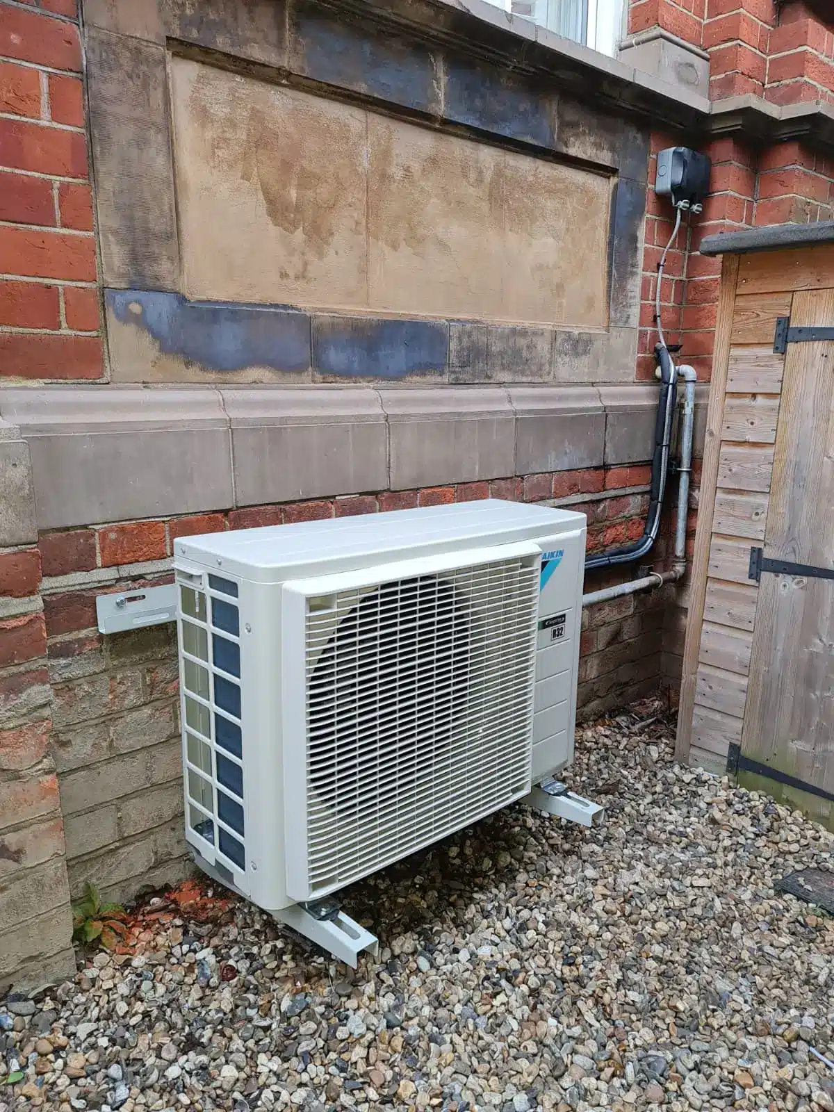daikin home residential ac installation in holloway london