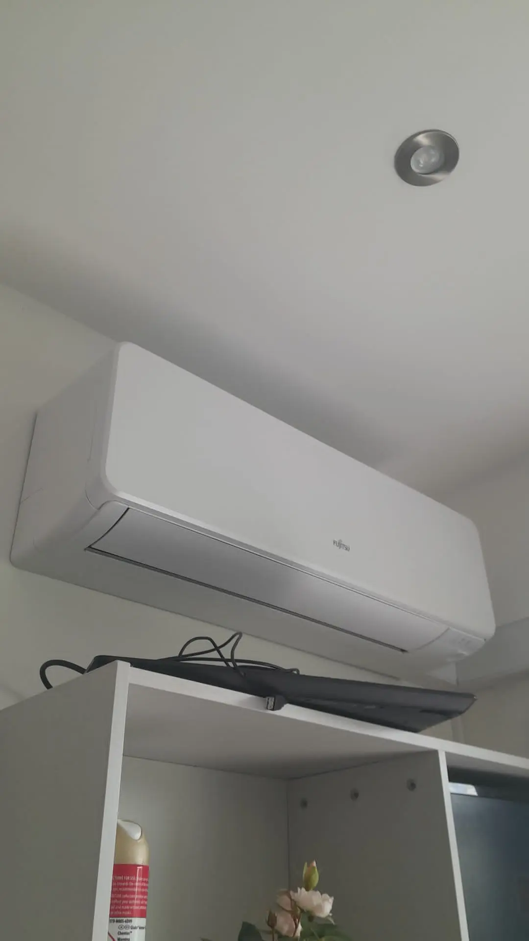fujitsu commercial wall mounted unit ac install for an office in london